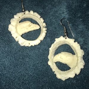 Hand Carved Antler Eagle Earrings 1.5” Ivory Color